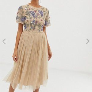Maya Deluxe Short Sleeve Midi Dress